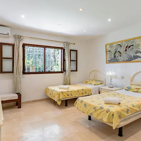 Lovely Palmeras Villa *